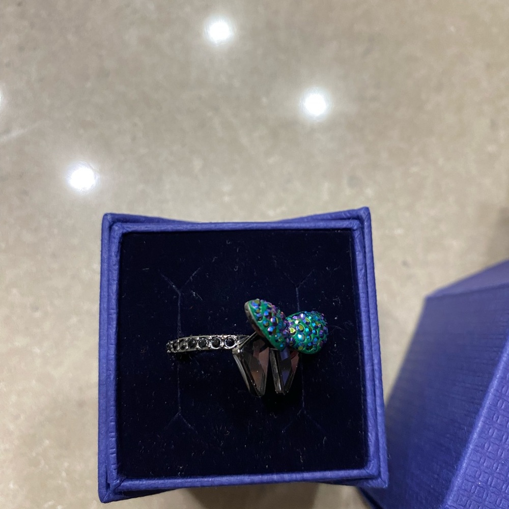 Swarovski Ring - Picture 3 of 3